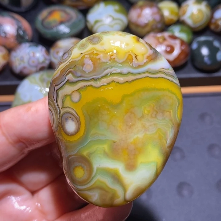 未镶嵌玛瑙/玉髓珠宝半成品32