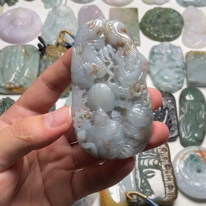 翡翠未镶嵌颈饰四神兽56