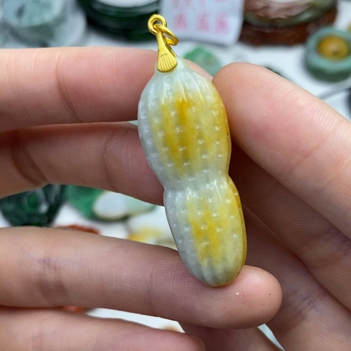 颈饰未镶嵌翡翠紫**雨