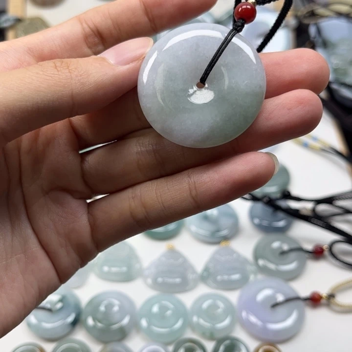 翡翠未镶嵌颈饰天然翡翠Ａ货