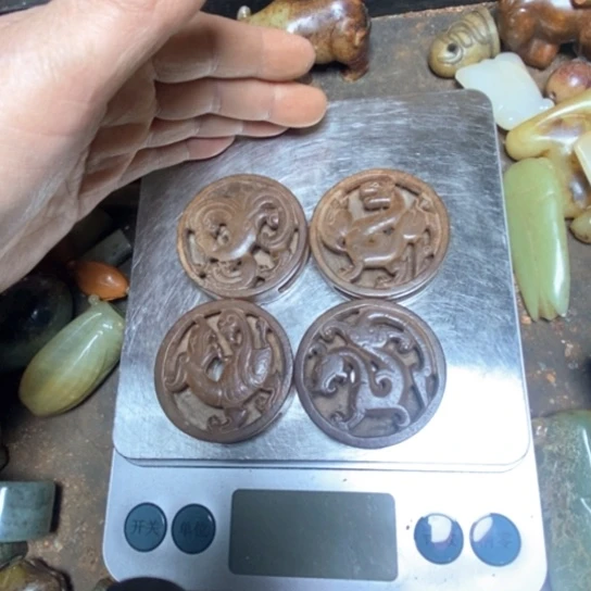 未镶嵌和田玉摆件