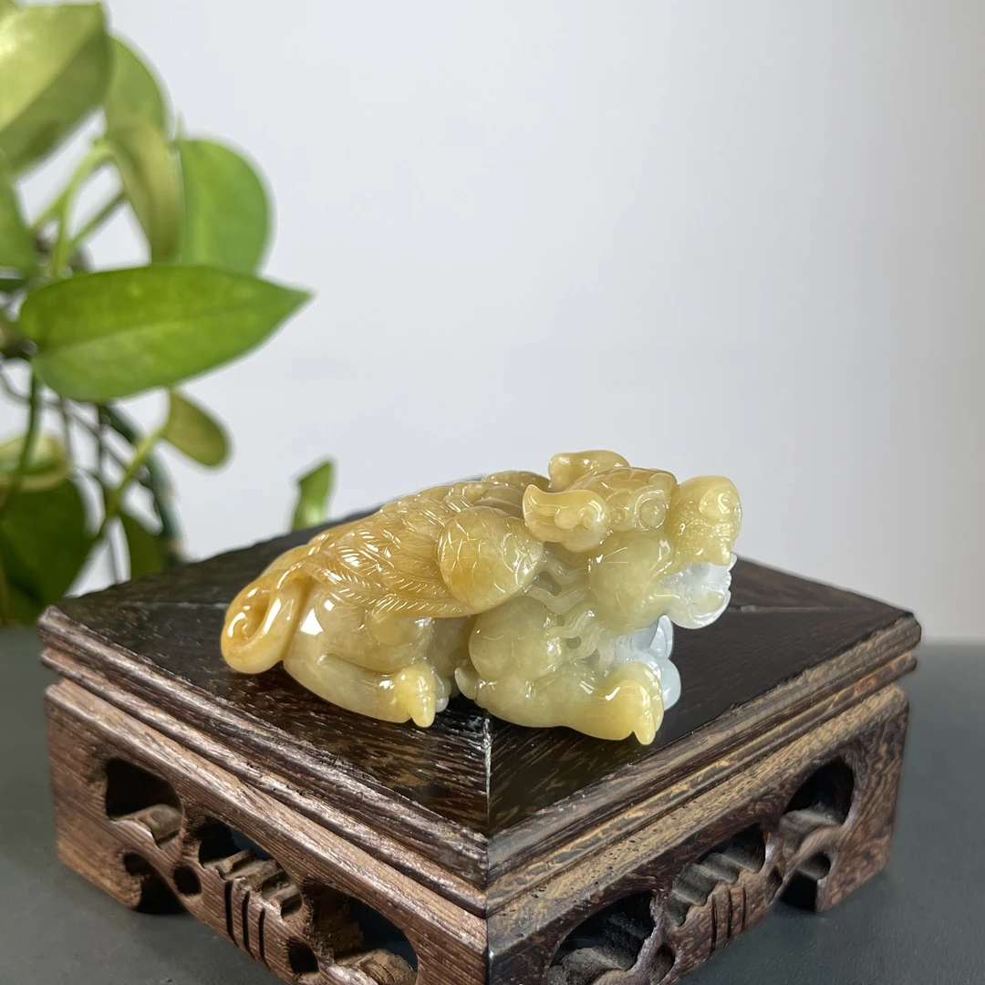 JYB30-122 天然缅甸A货翡翠  飞天貔貅