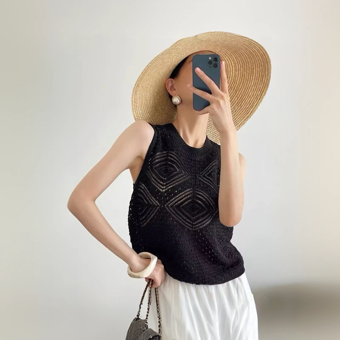 2025新款法式针织衫镂空钩花设计感夏季时尚无袖马甲背心上衣女