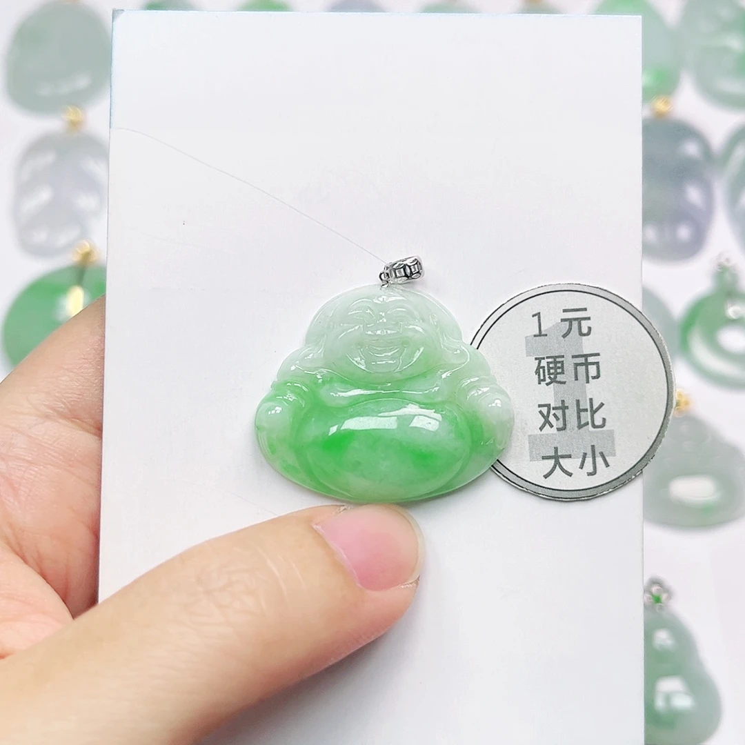 18K金镶嵌挂件翡翠