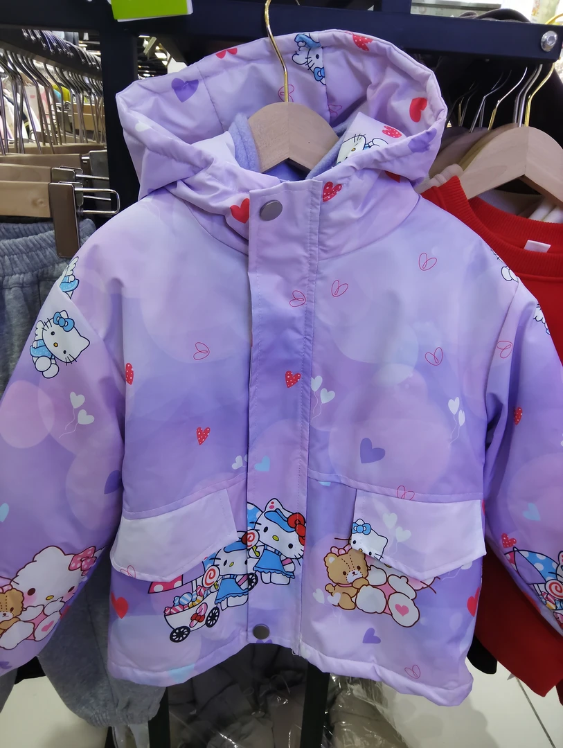 实体童装清货衣服