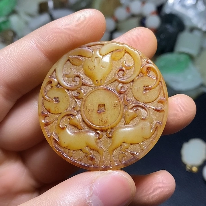 和田玉（糖玉）未镶嵌颈饰