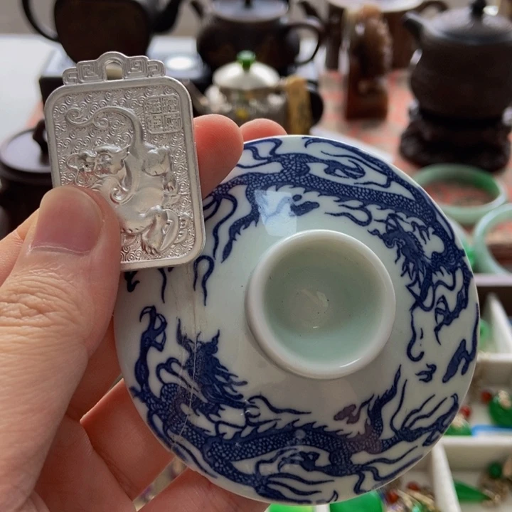 瓷片不会吧哈哈哈哈哈哈哈哈