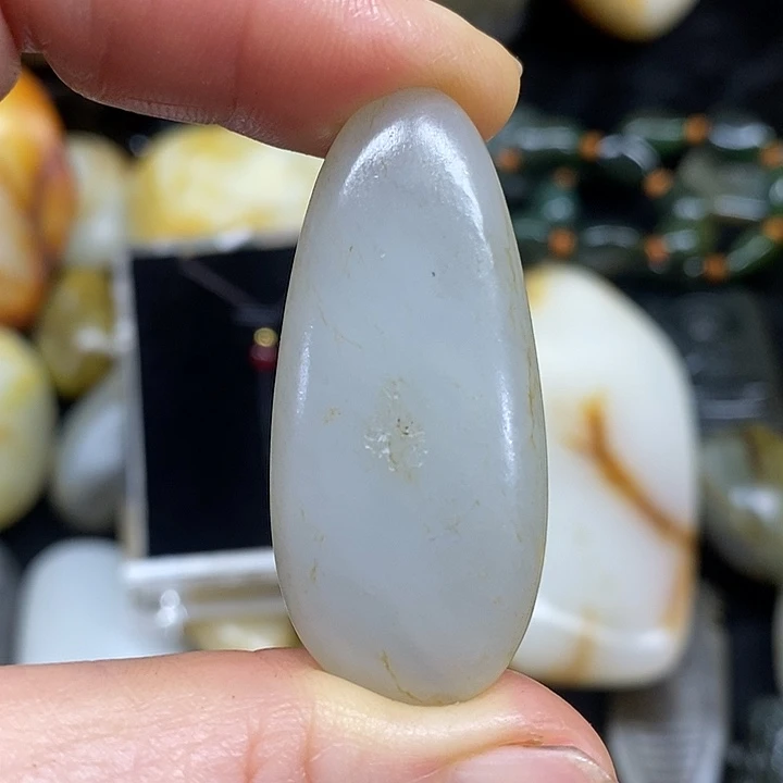 和田玉（糖玉）未镶嵌挂件