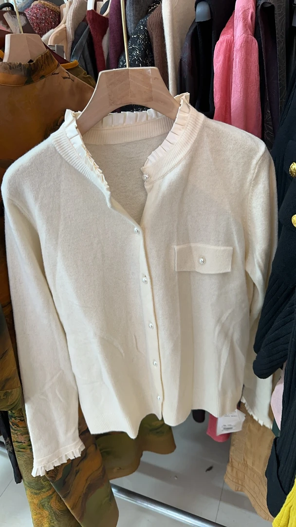 陌妆上衣孤品33302