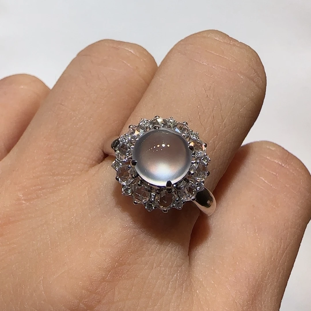 即***板翡翠18K金镶嵌戒指蛋面