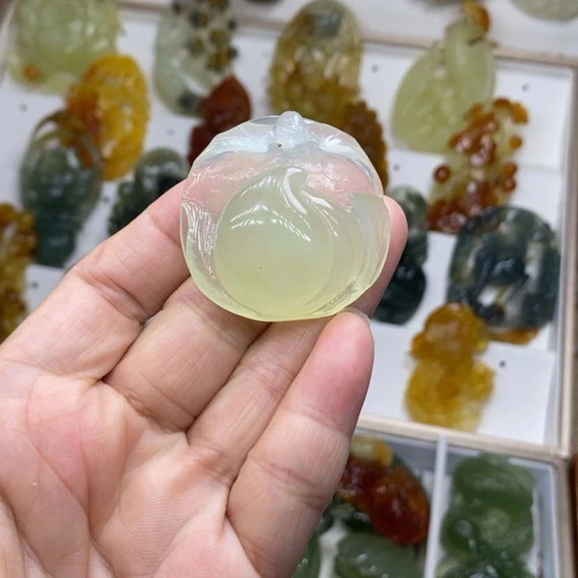 【闪购商品】未镶嵌蛇纹石玉颈饰