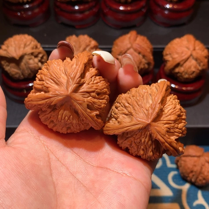 吊坠文玩核桃虎头球奔，精品配对，43