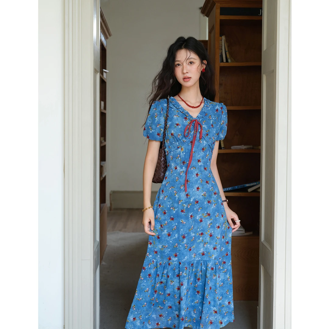 谜秀6.17新品复古扎染碎花泡泡袖连衣裙夏V领蝴蝶结显瘦蓝色长裙