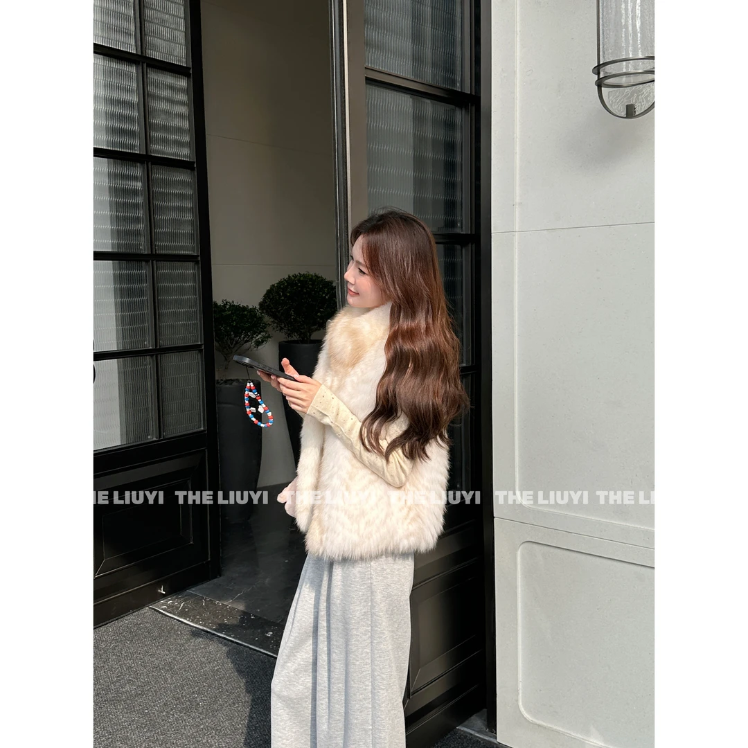 【LIUYI】芬兰进口sagafurs狐狸毛v字车条皮草马甲51082