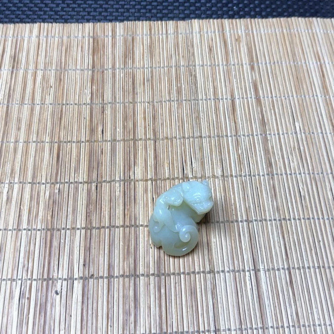 未镶嵌和田玉挂件