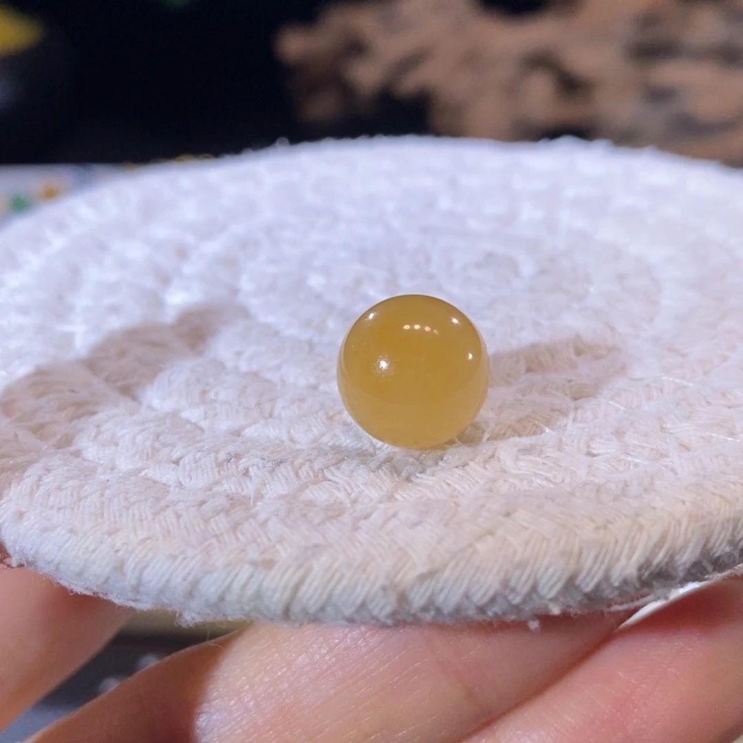 翡翠未镶嵌颈饰翡翠鲜橙满黄圆珠