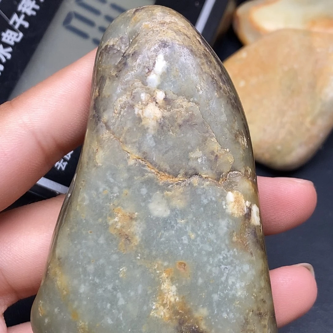 和田玉（糖玉）未镶嵌挂件