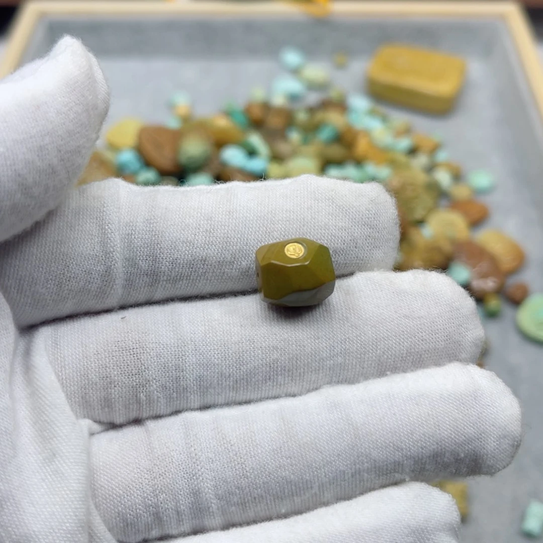 绿松石挂件未镶嵌