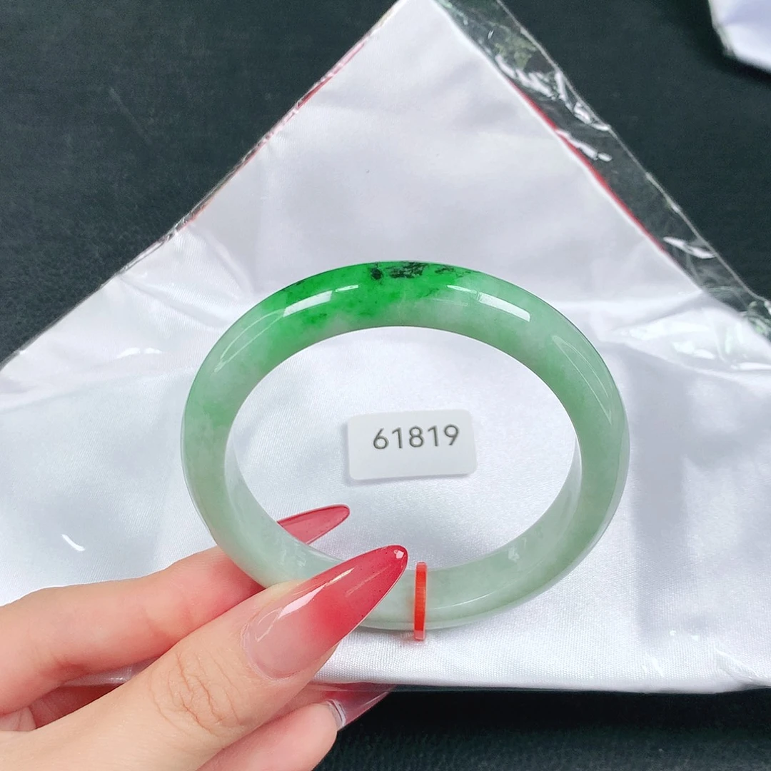 翡翠未镶嵌手镯天然翡翠手镯04