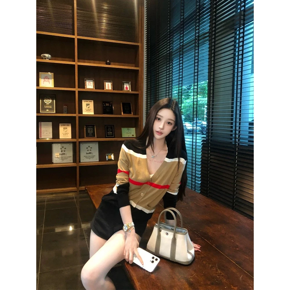 气质V领开衫毛衣套装女早秋复古撞色条纹长袖上衣薄款外套