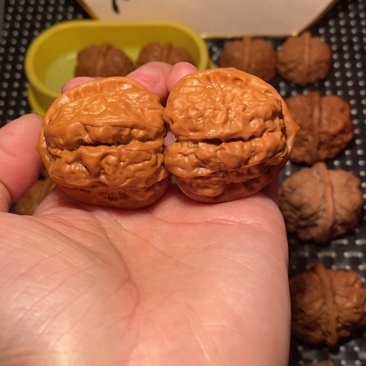 把件文玩核桃四面一线天开背大腿肌肉蛙