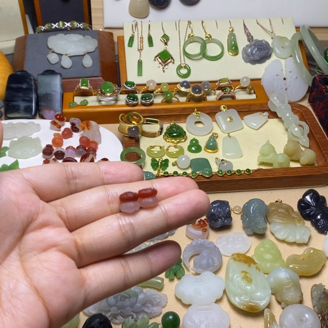 玛瑙/玉髓颈饰未镶嵌