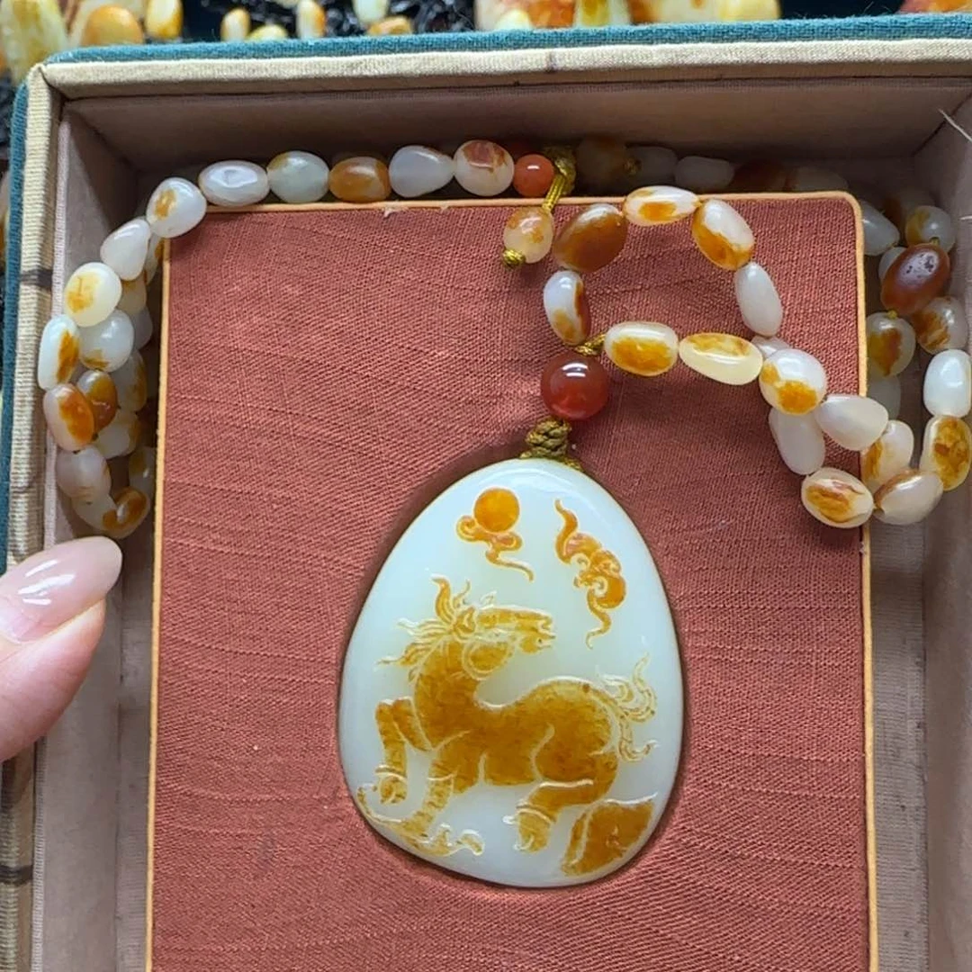 和田玉未镶嵌挂件