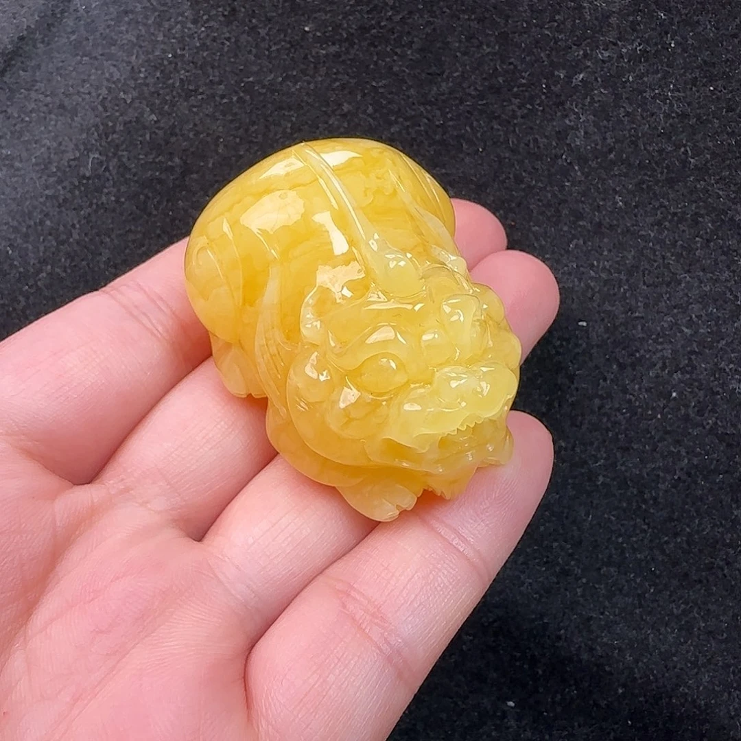 蜜蜡未镶嵌珠宝奇石