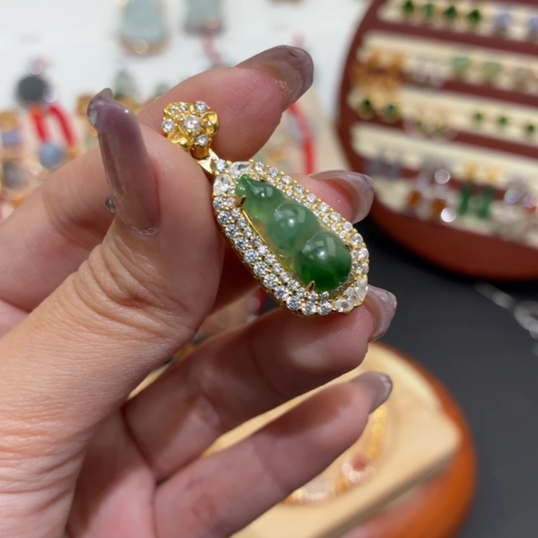 翡翠银S925镶嵌颈饰吊坠