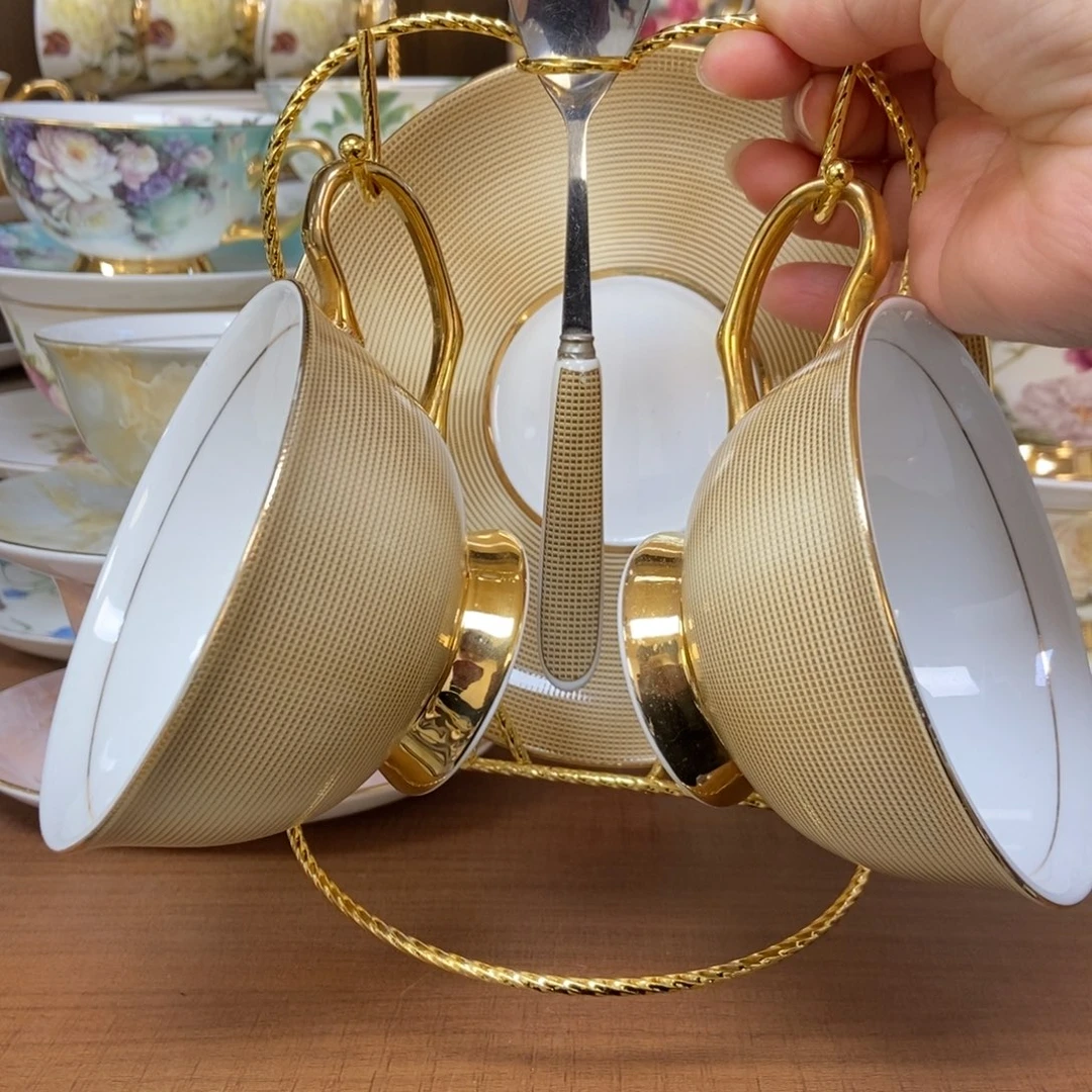 摆件金色条纹两杯两碟两勺送杯架快递装