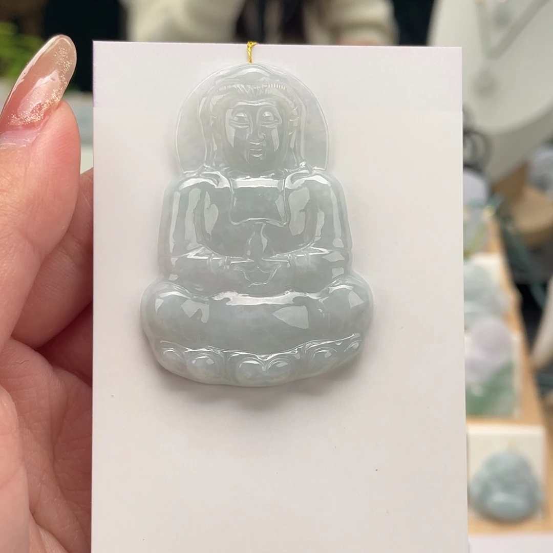 翡翠未镶嵌颈饰观音