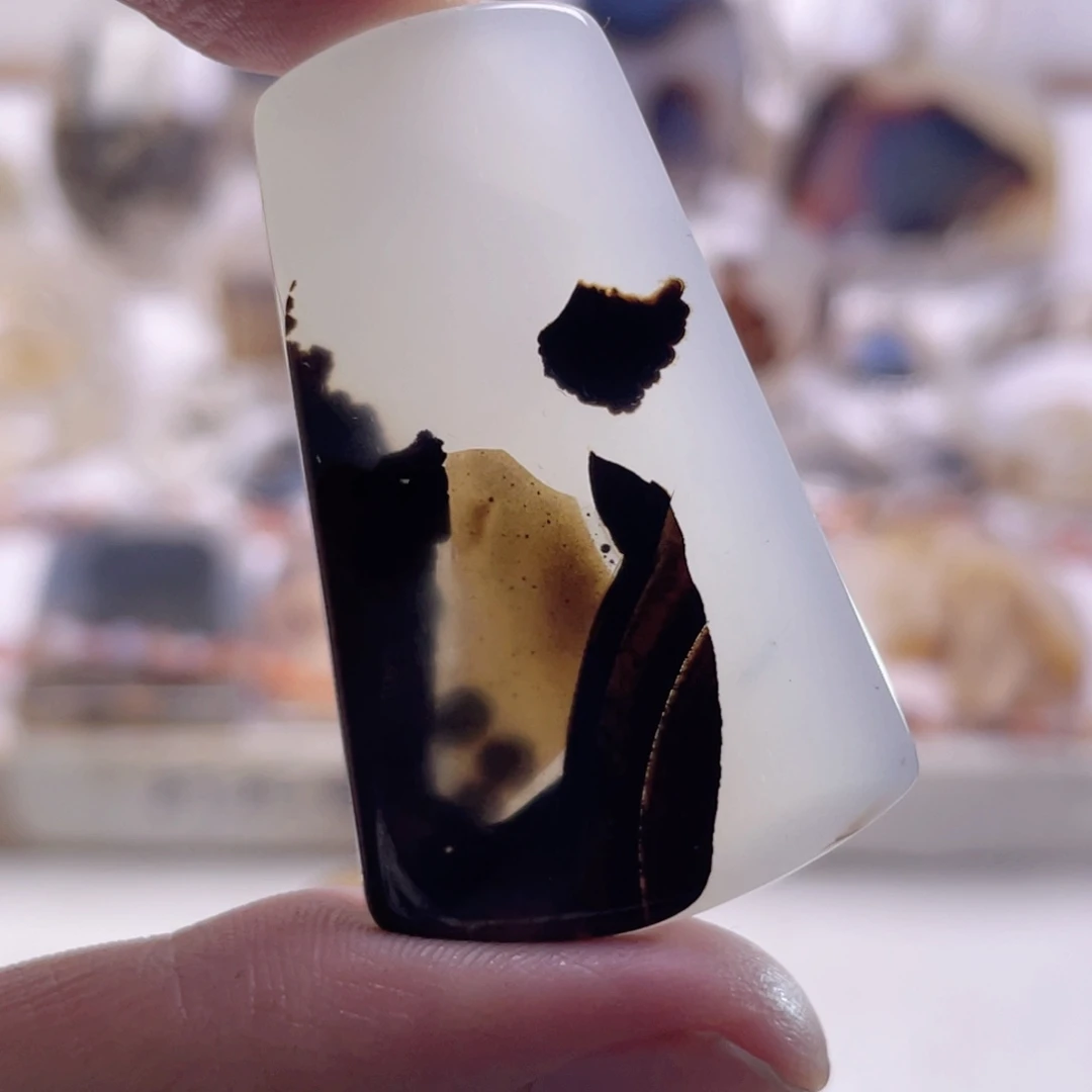 玛瑙/玉髓未镶嵌珠宝奇石