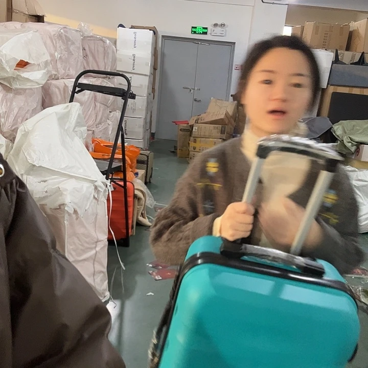 蓝色行李箱20寸高品质八轮