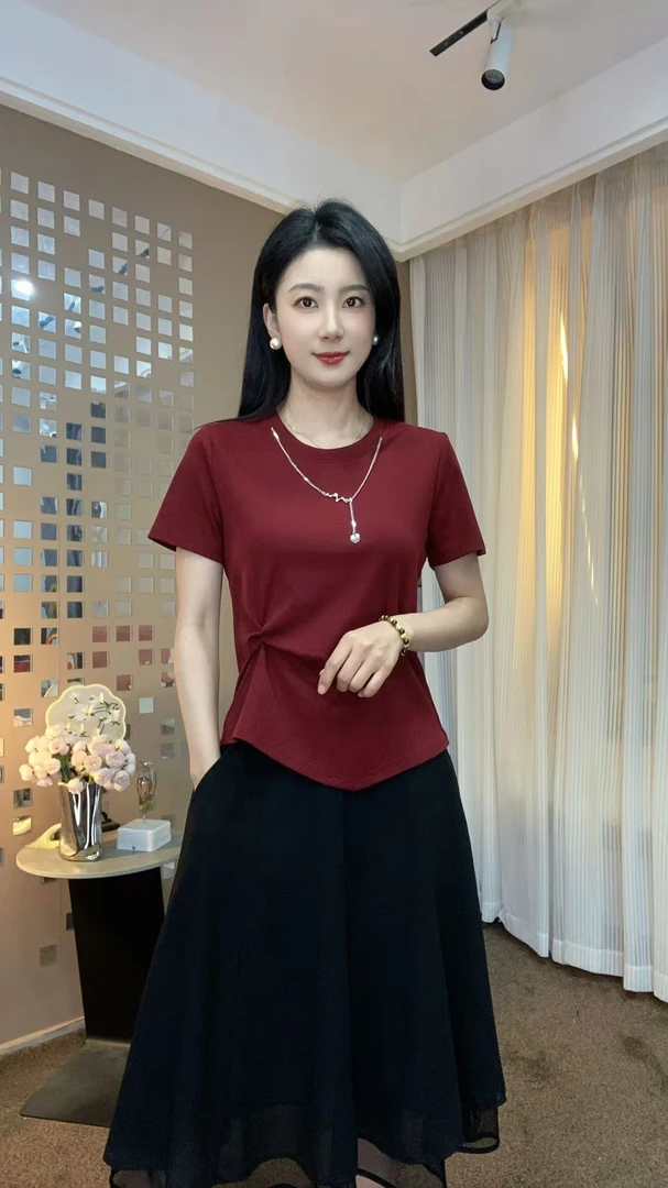 2025夏款圆领褶皱设计款气质精品洋气时尚减龄显瘦短袖小衫T恤