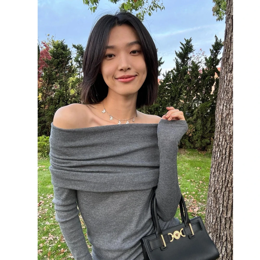 法式露肩毛衣打底衫女内搭秋冬高级感别致绝美针织一字肩上衣长袖