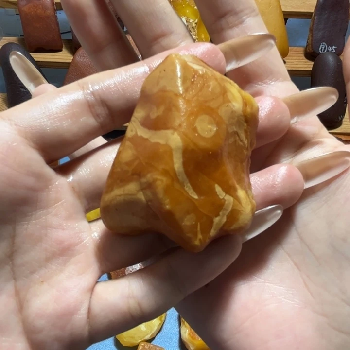 定制琥珀未镶嵌波罗的海琥珀