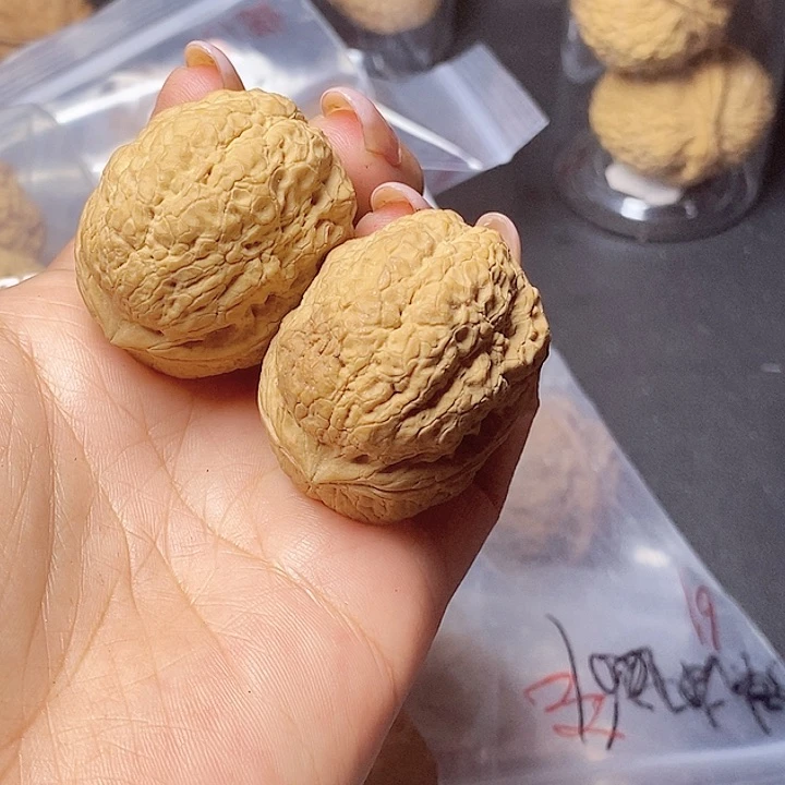 把件文玩核桃80-40mm