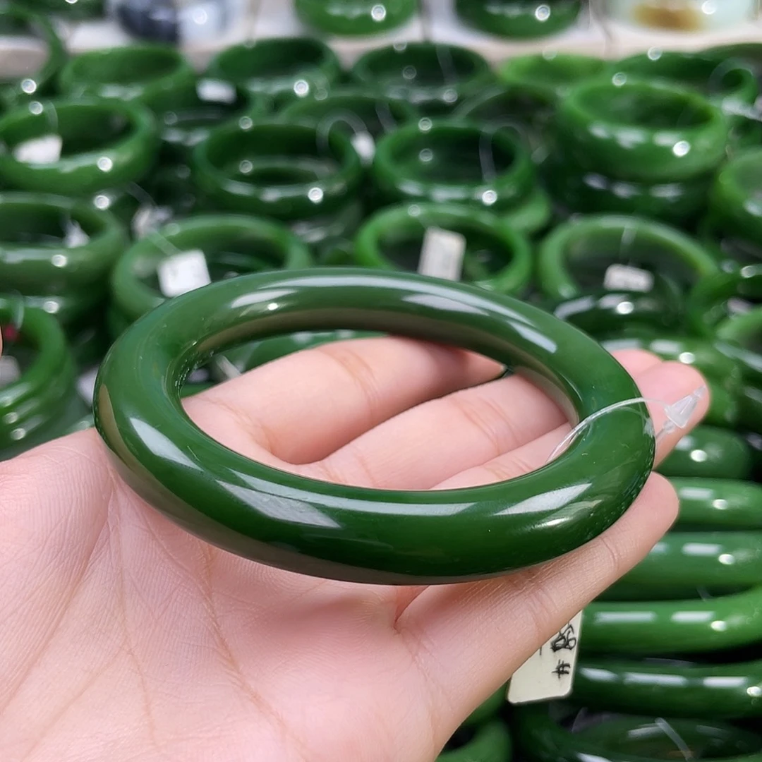 未镶嵌手镯和田玉（碧玉）