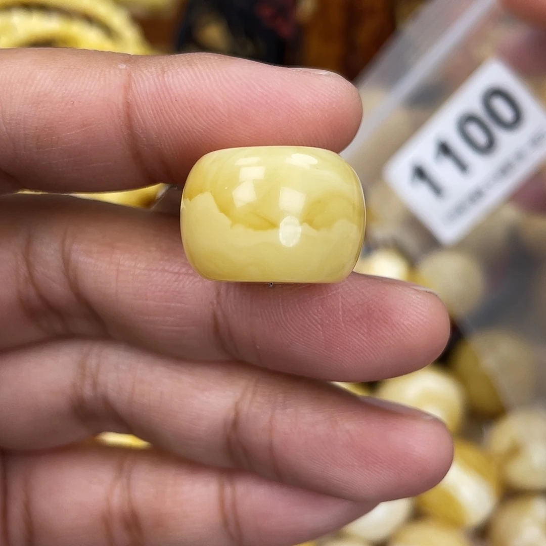 蜜蜡未镶嵌珠宝奇石20.4