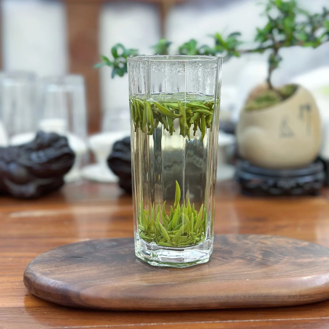 2025新茶雀舌绿茶精选湄潭扁形单芽毛尖雀舌清香兰花香散装送礼