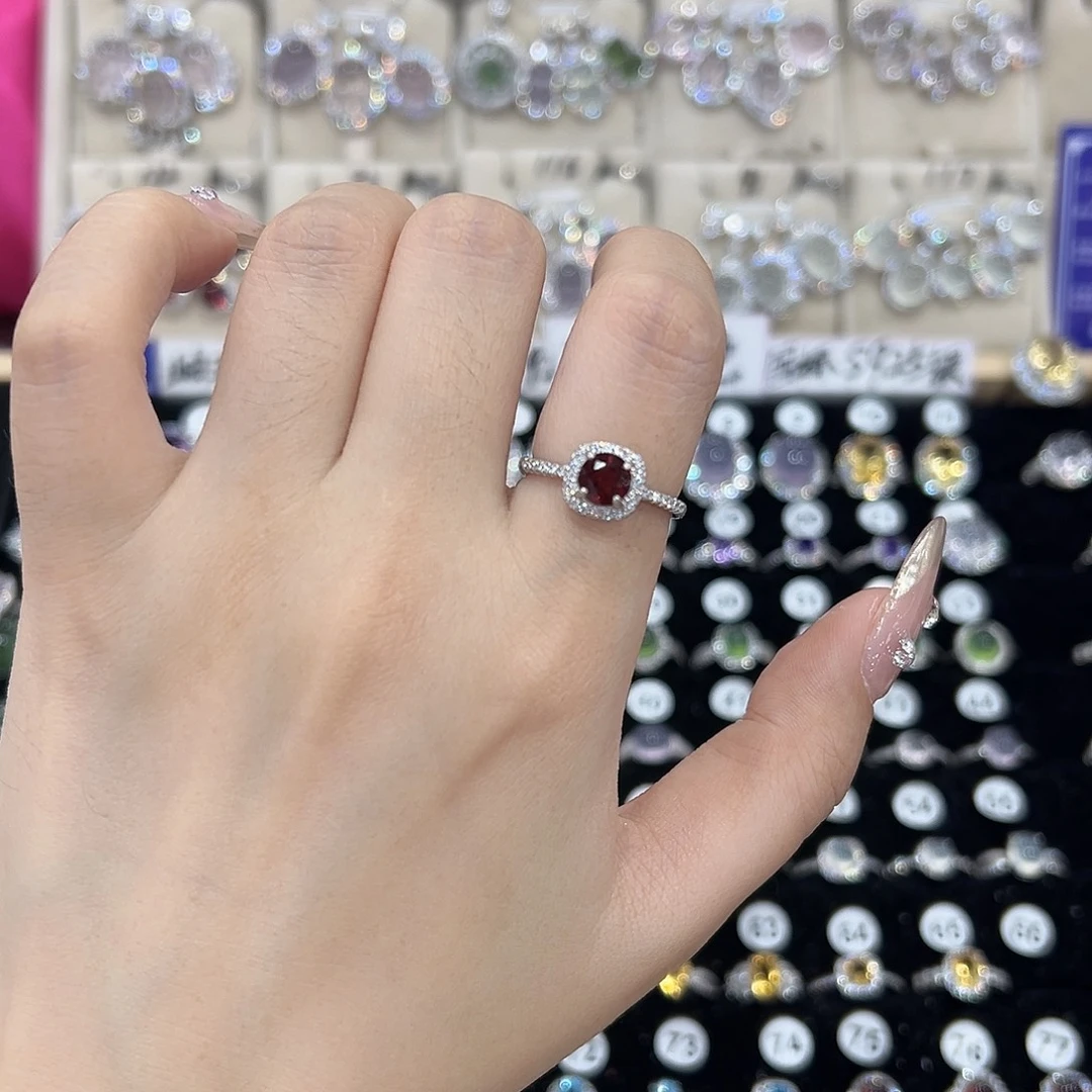@***i银S925镶嵌石榴石戒指