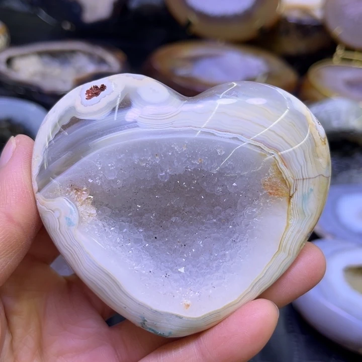 水晶未镶嵌珠宝半成品爱心