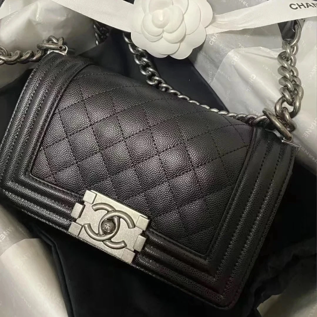 全新未使用 Chanel/香奈儿 黑银Leboy小号 22年芯片款 链条斜挎包