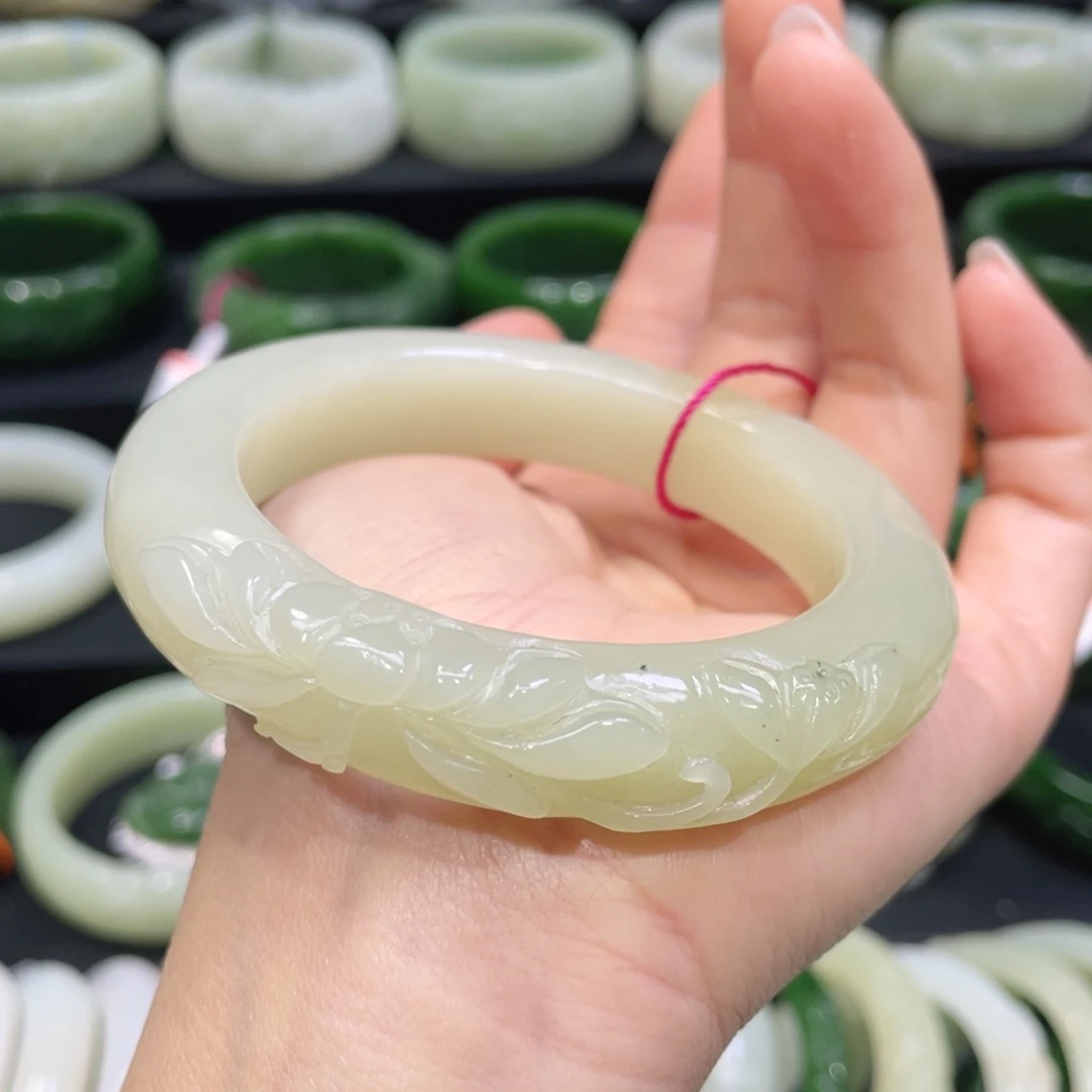 未镶嵌手镯和田玉32