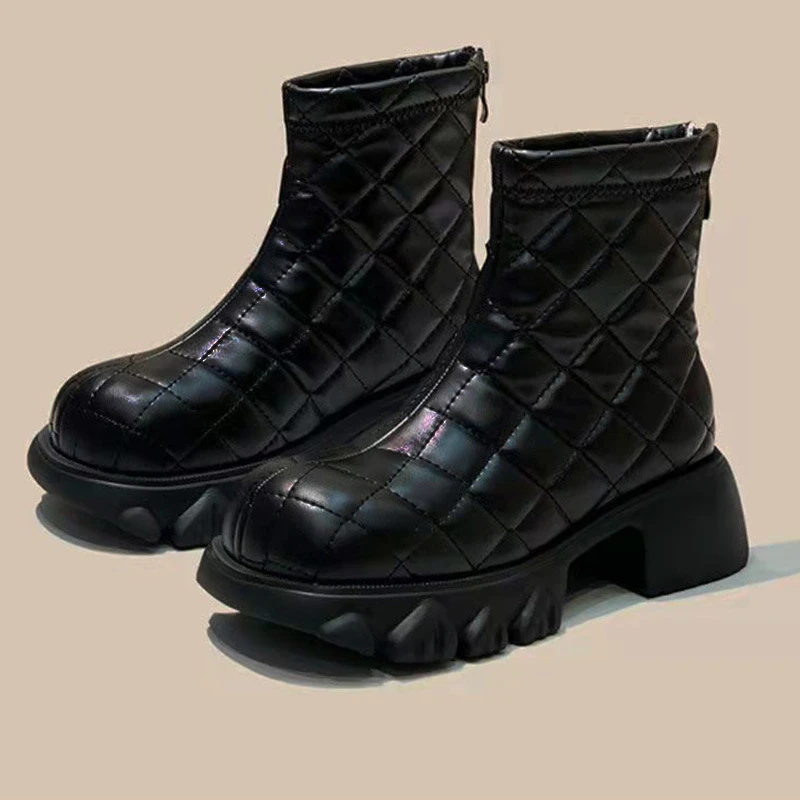 马丁靴女2025秋冬新款橡胶发泡厚底菱格瘦瘦烟筒棉小短靴外贸跨境