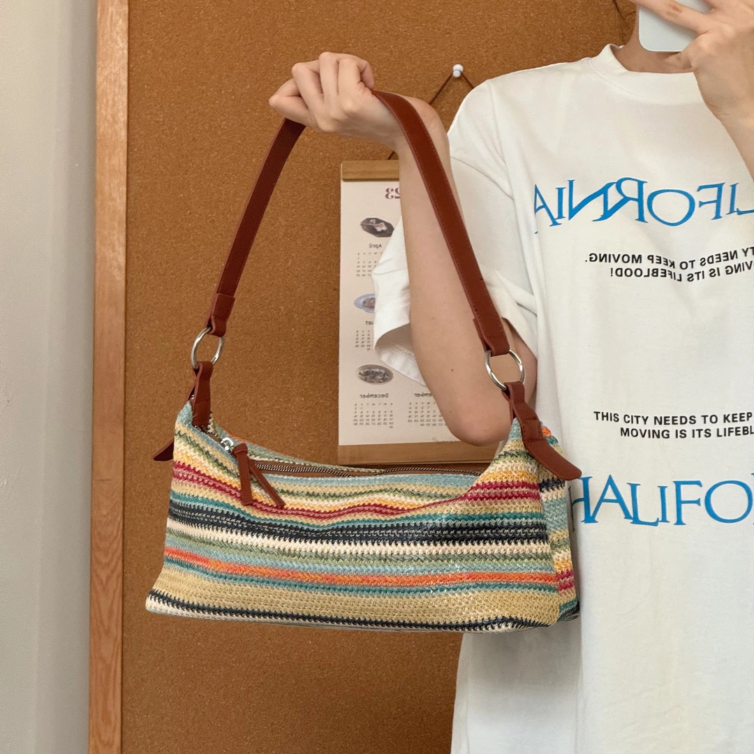 一张同学【长约37宽2高17单位厘米】时尚单肩法棍包编织包X46棕