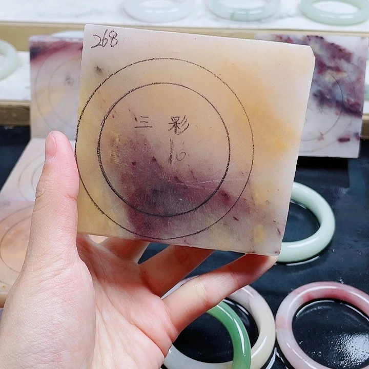 石英质玉手镯未镶嵌定制