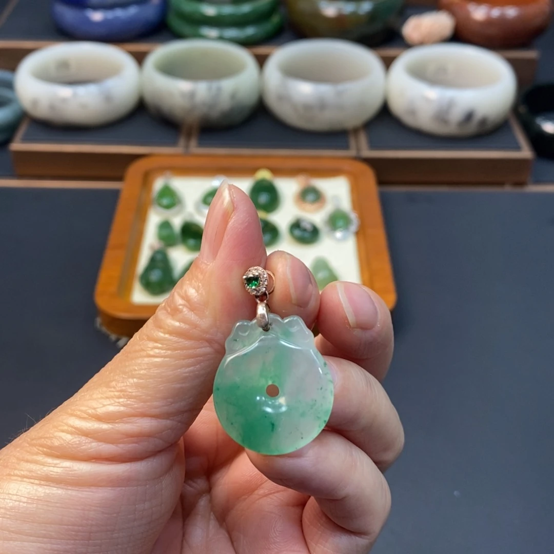 石英质玉银S925镶嵌吊坠