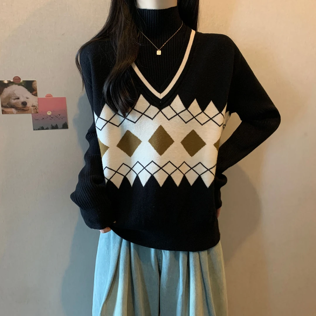 大码假两件菱格马甲拼接半高领毛衣女秋冬胖MM宽松显瘦针织打底衫