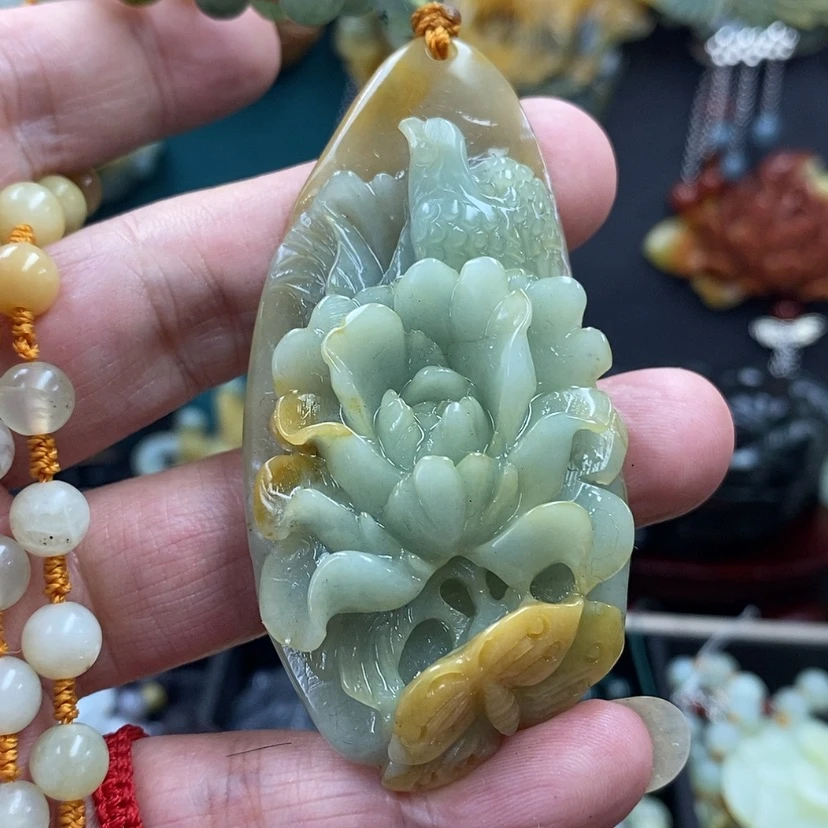 【闪购商品】蛇纹石玉未镶嵌吊坠